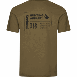Men's hunting t-shirt with hunting apparel print, perfect for outdoor enthusiasts and hunting lovers.