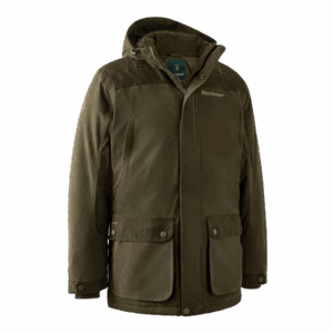 Magas minőségű vadászkabát rögzített kapucnival, meleg és vízálló anyagból, ideális vadászathoz és outdoor tevékenységekhez.