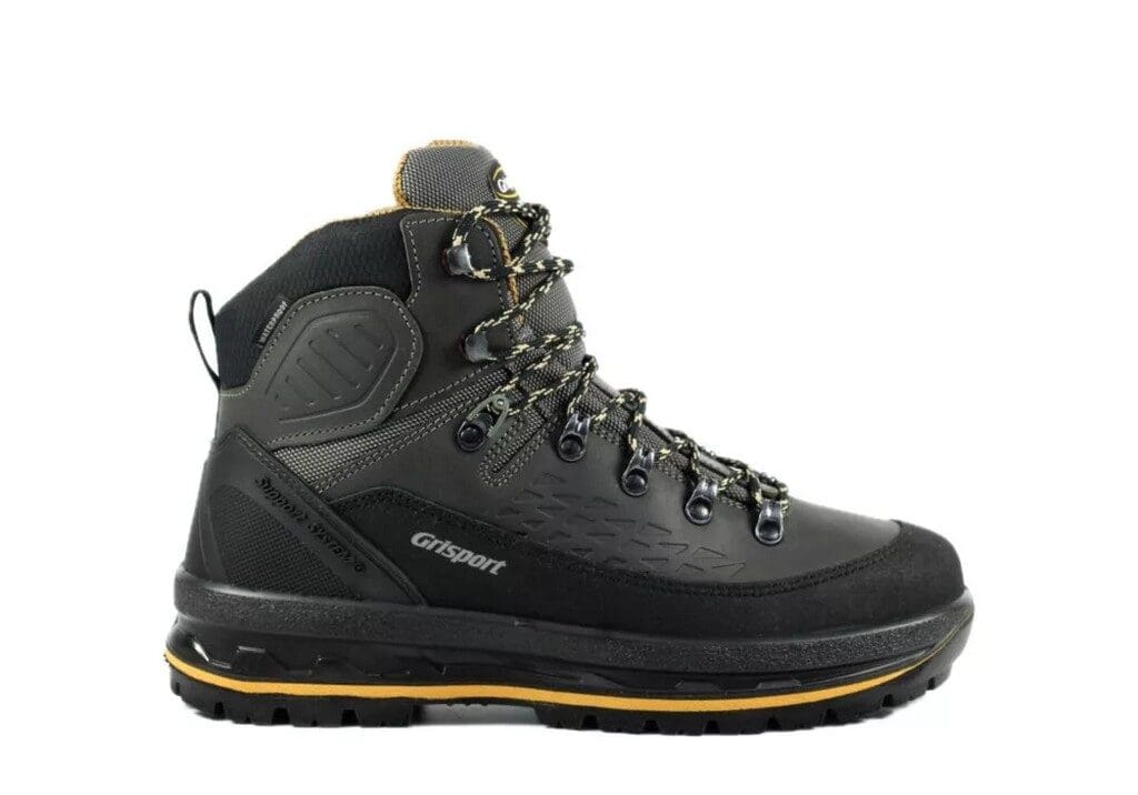 Stílusos vadász túrab потре, kiváló minőségű bőrből és tartós talpbéléssel. Ideális vadászatokhoz és outdoor tevékenységekhez, kényelmes viselet hosszú órákra.