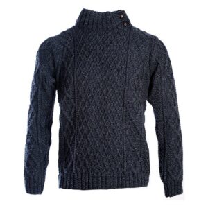 Fekete kötött vadászröv, magas galléros, steppelt mintázattal, vadászkabáthoz ideális téli felső poszt szerelésekhez.